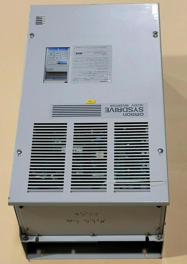 Used OMRON CIMR-G3U5011 SYSDRIVE 3G3IV INVERTER 3-PHASE AMPS: 21 W/ JVOP-100