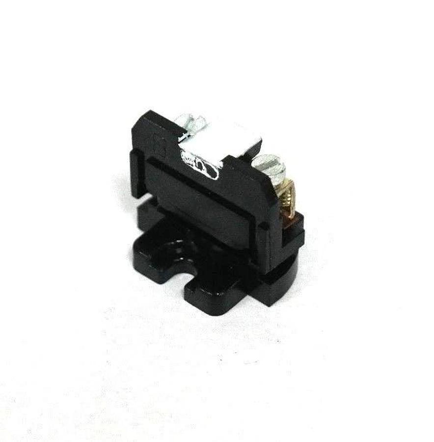 Used BOX OF 100 NEW GENERAL ELECTRIC CR151C0300AB TERMINAL BLOCKS 30A, 300V