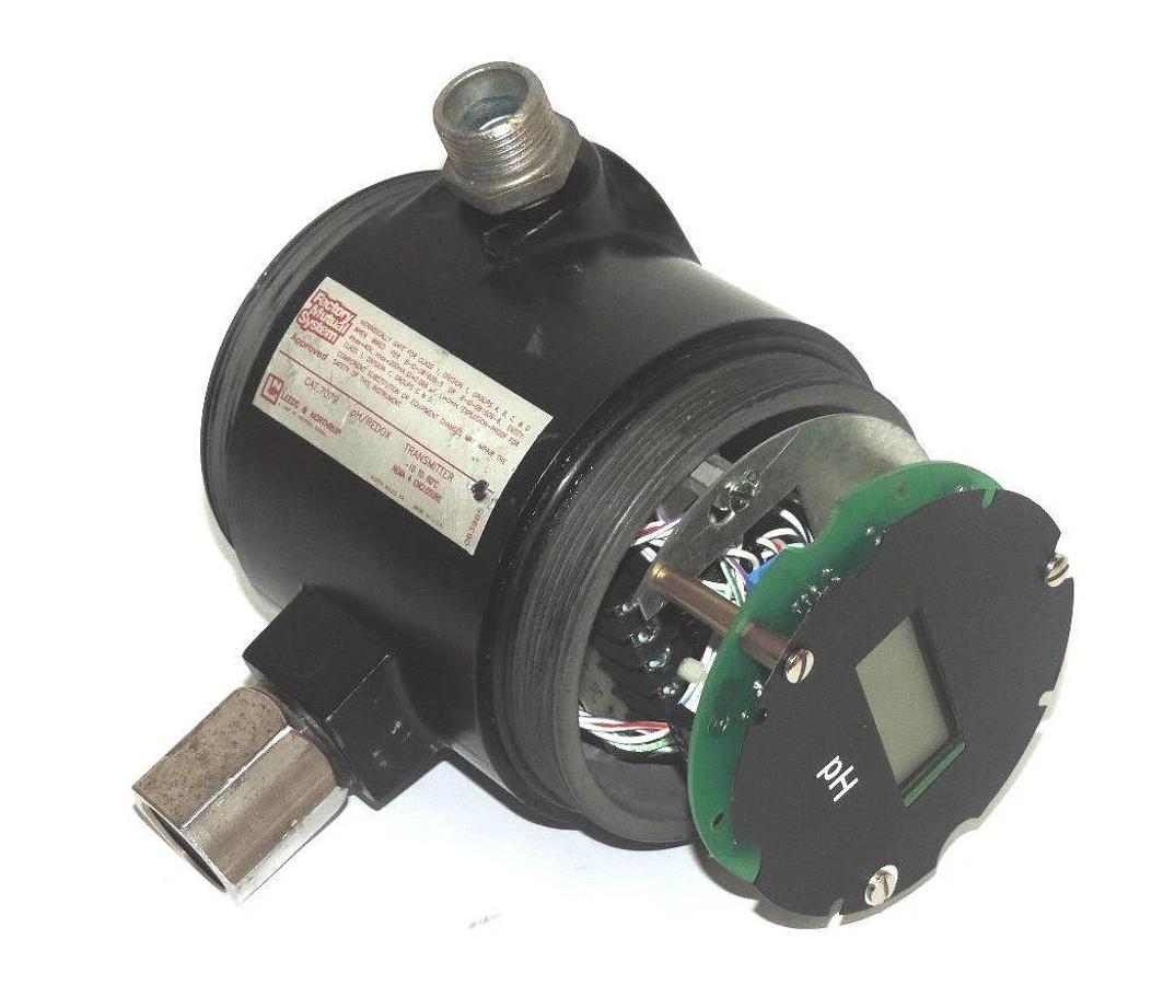 Used LEED & NORTHRUP 7079-11-01-247-024-000 PRESSURE TRANSMITTER 70791101247024000