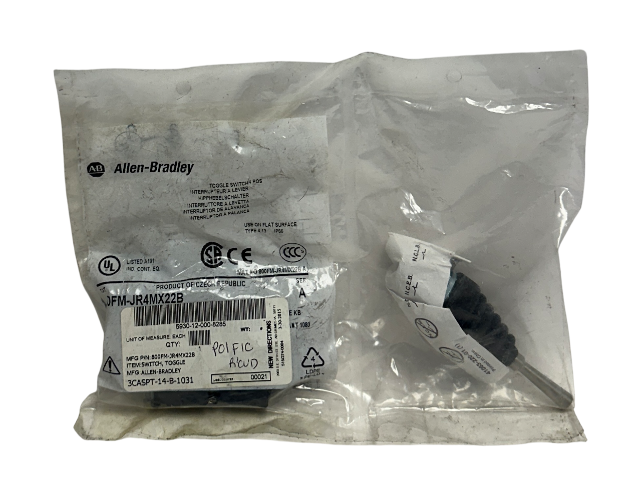 ALLEN BRADLEY 800FM-JR4MX22B /A BULLETIN 800FM TOGGLE SWITCH 4-POS NSFS