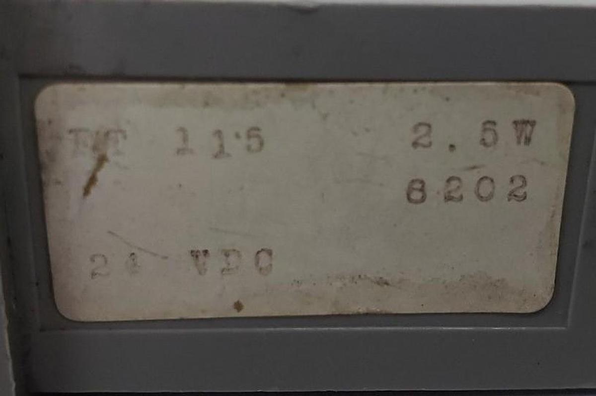 Used SODECO 8202 5-DIGIT COUNTER 2.5W, 24VDC, FT 115
