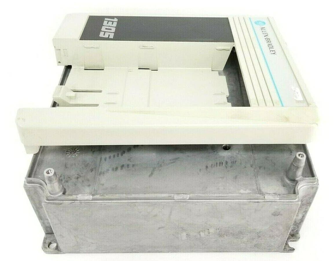 Used ALLEN BRADLEY 42305-012 FRONT COVER & HEATSINK FOR 1305 DRIVE 42305012