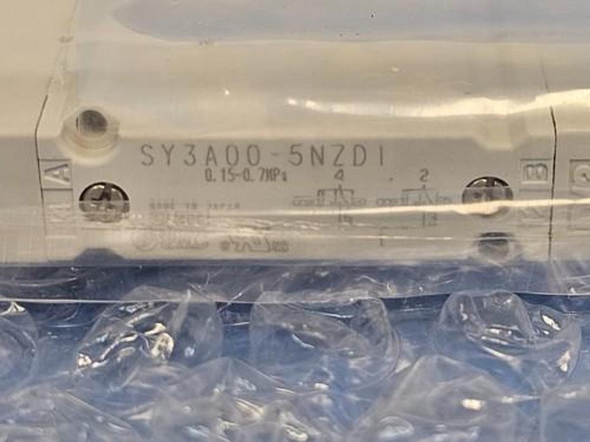 NEW SMC SY3A00-5NZD1 5-PORT SOLENOID VALVE SY3A005NZD1