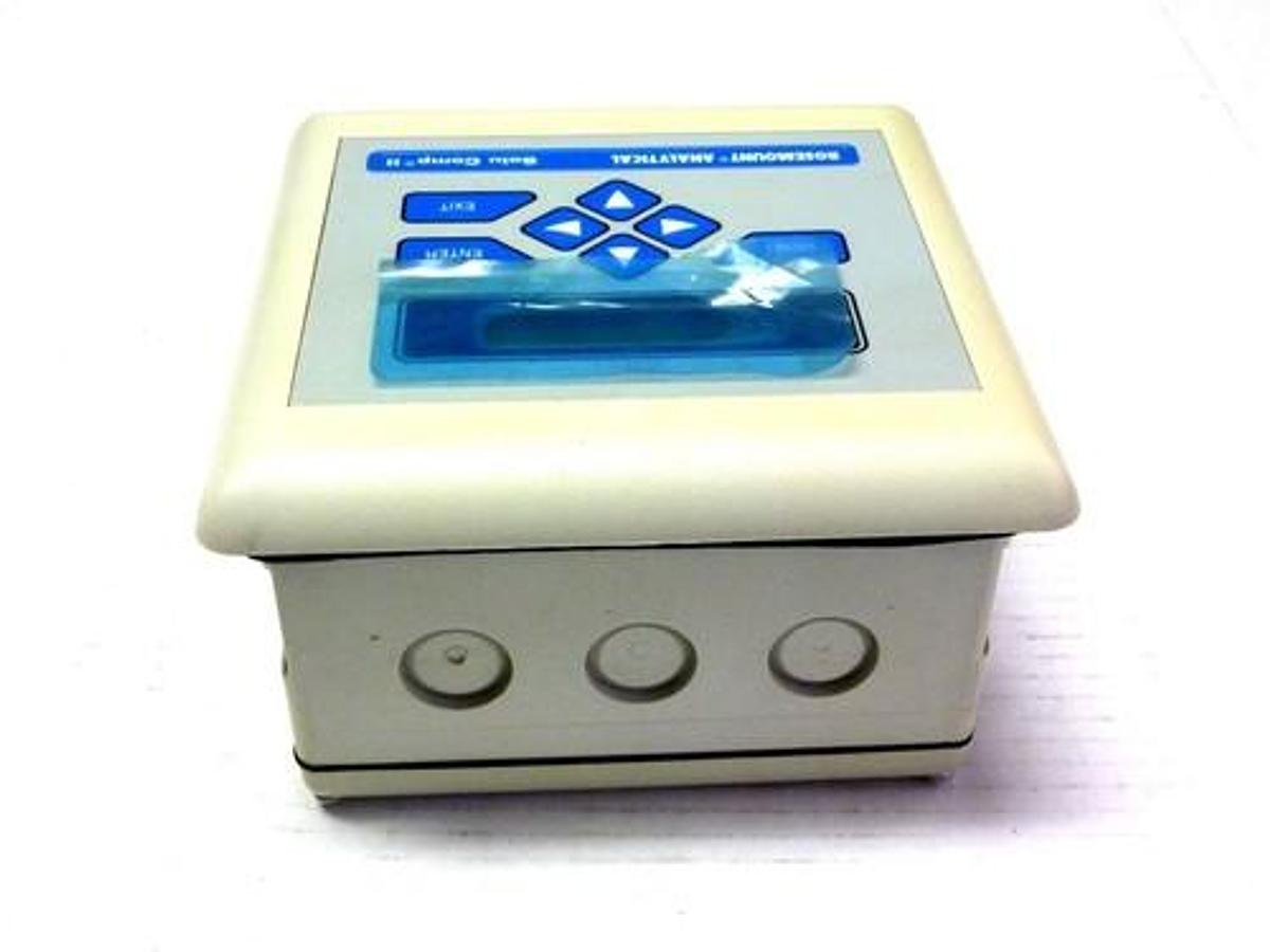 Used ROSEMOUNT 1055-01-10-22 SW VER# 3.30 ANALYZER SOLUCOMP II 115/230VAC 1055011022