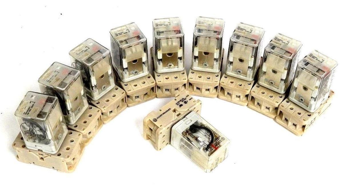 Used LOT OF 10 ALLEN BRADLEY 700-HA32A1 SER. A RELAYS W/ 700-HN BASE 700HA32A1