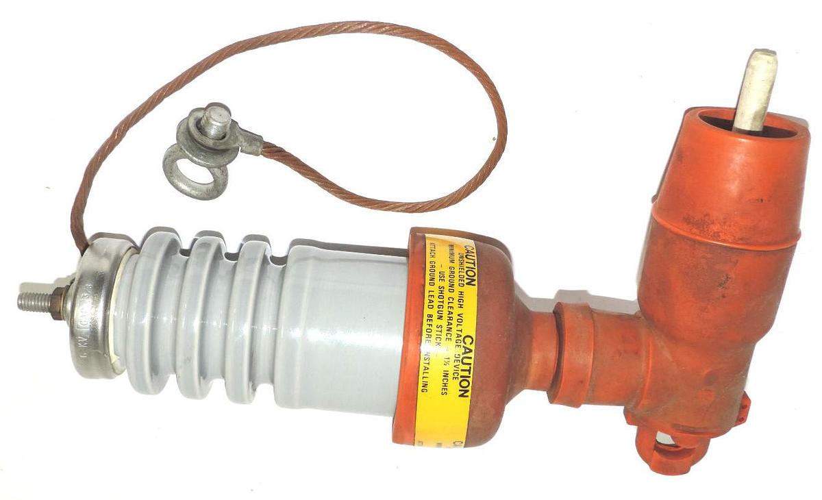 Used OHIO BRASS THOREX 2Q 81, 212202 ARRESTER DA-III RATING 6 KV. GAP 3/8"
