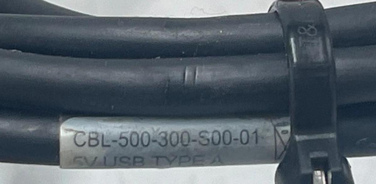 Used HONEYWELL 1981iFR-3 2D Barcode Scanner w/ CCB05-100BT-07N-N Base & USB Cable