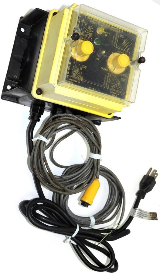 Used LMI LIQUID METRONICS 28749-11 CURRENT TO FREQUENCY CONVERTER II, 2874911