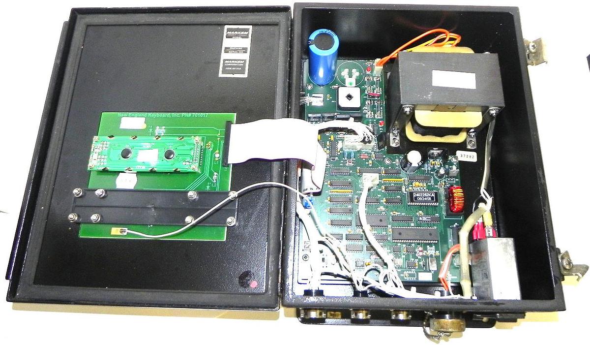 Used MARKEM 9840 BX CODE DATER CONTROLLER *FOR PARTS OR REPAIR*