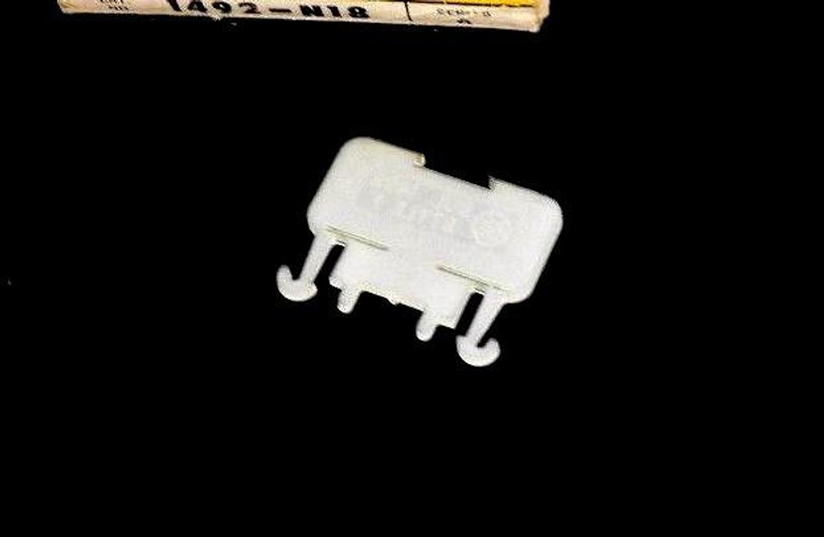Used NIB ALLEN BRADLEY 1492-N18 TERMINAL BLOCKS 1492N18 SER. A (BOX OF 45)