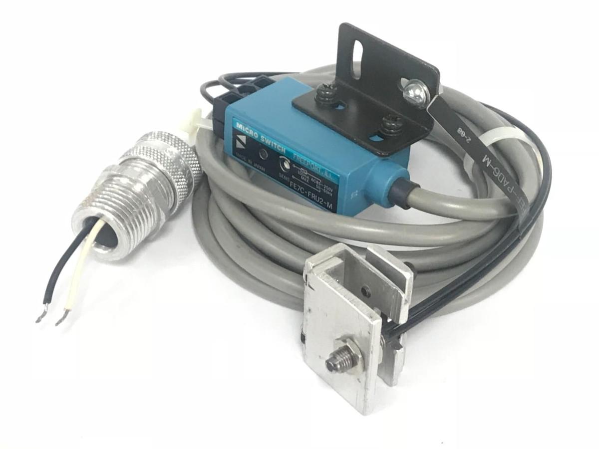Used NEW HONEYWELL FE7C-FRU2-M PHOTOELECTRIC SENSOR W/ FIBER OPTIC CABLE FEF-PAD6-M