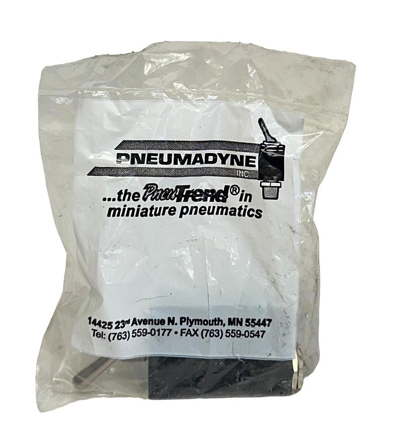 Used PNEUMADYNE HM45-1/8-DT / HM4518DT MINI 4-WAY DETENTED TOGGLE VALVE 2-POS NSFS