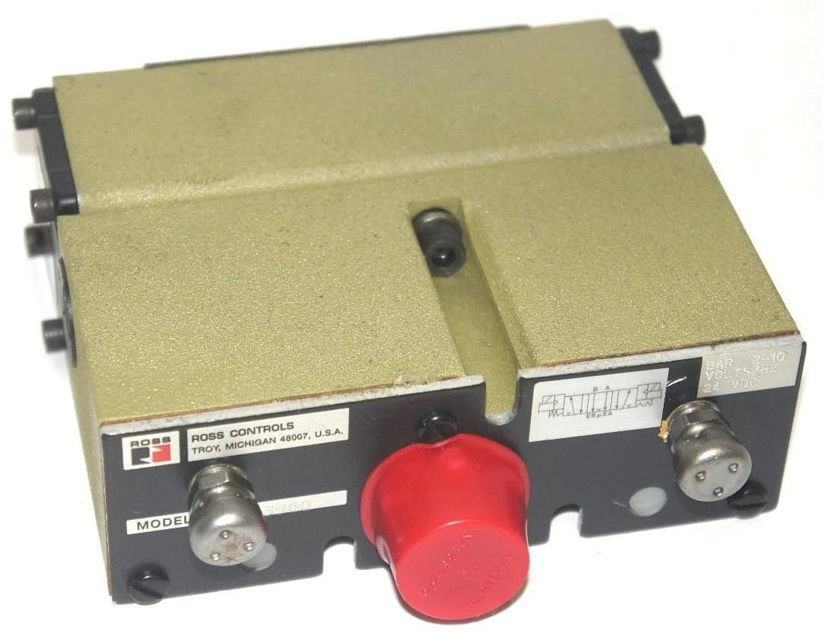 Used ROSS CONTROLS 8077A3900 OPEN CENTER PILOT VALVE 2-10 BAR 24 VDC