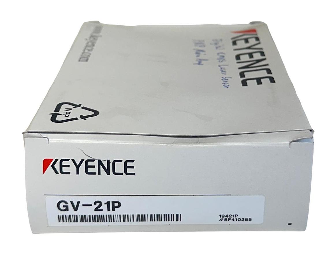 Used NEW KEYENCE GV-21P / GV21P CMOS GV SERIES DIGITAL LASER SENSOR 10-30VDC 2M NSMP