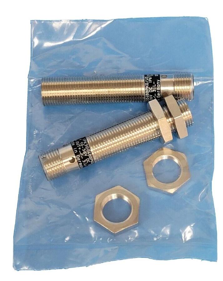 Used LOT OF 2 NIB IFM EFECTOR IFK3004BBPKG/US-104-DPS PROXIMITY SENSORS IF5915