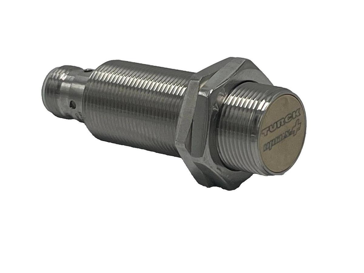Used TURCK BI8U-EM18MWD-VP6X-H1141 Inductive Sensor 8 mm M18 Flush S.S IP69K