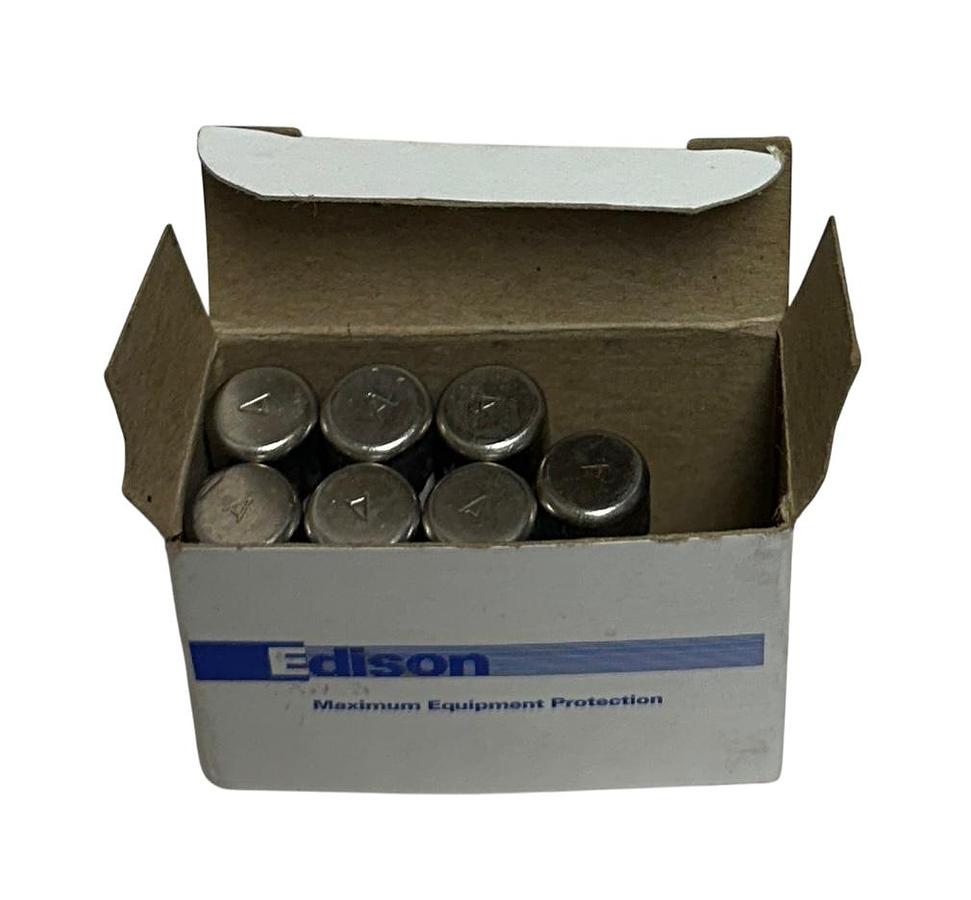 Used 7 EATON EDISON FUSEGEAR MCL2 MIDGET FAST-ACTING FUSES 600V / 2A OEM NSMP