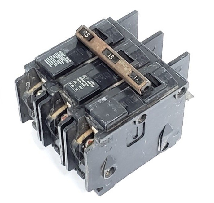 Used ITE SIEMENS BQ3B015 CIRCUIT BREAKER 15A 3 POLE HACR 240V BQ