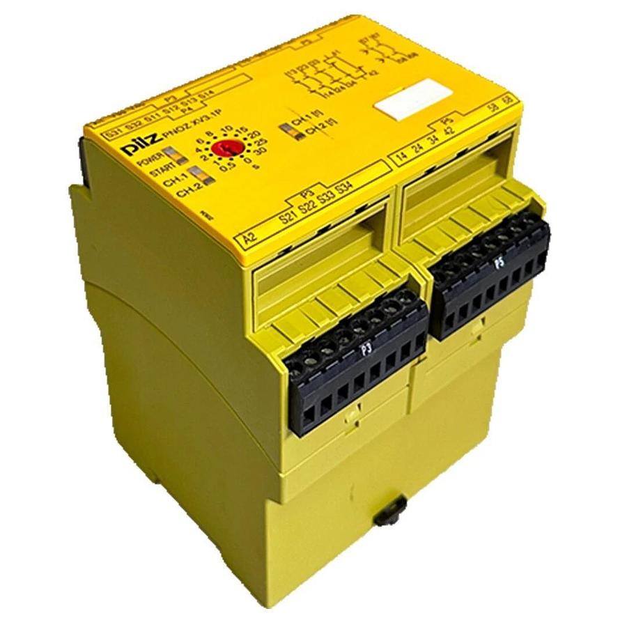 Used PILZ PNOZ XV3. 1P 30/2VDC 3n/o 1n/c 2n/o t TIME MONITORING RELAY 777520