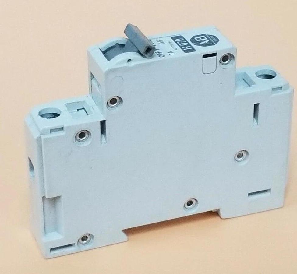 Used ALLEN-BRADLEY 1492-CB1 H 070 CIRCUIT BREAKER, 7A, 1HP, 1492-CB1H070, 1492CB1H070