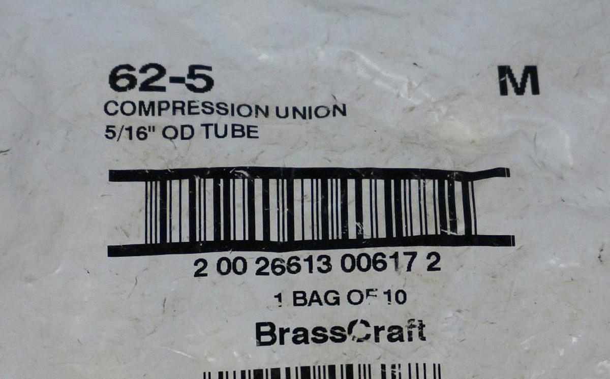 BAG OF 10 NEW BRASSCRAFT 62-5 COMPRESSION UNION 5/16'' OD TUBE