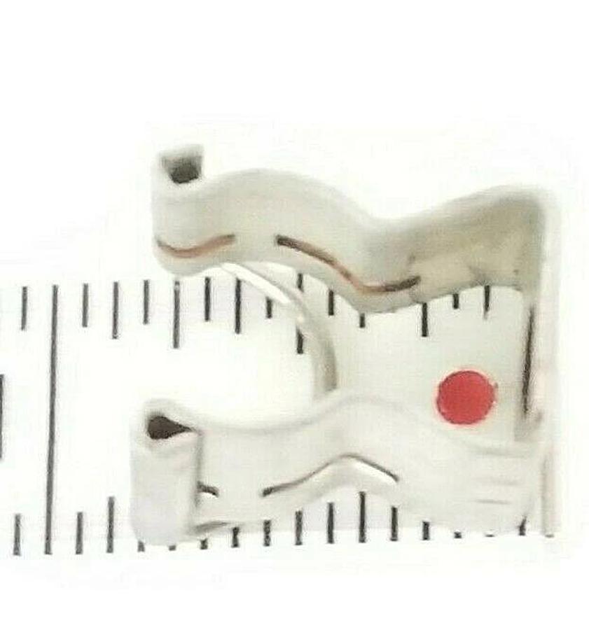 Used LOT OF 30 SQUARE D FUSE HOLDER TERMINALS, 1/2"