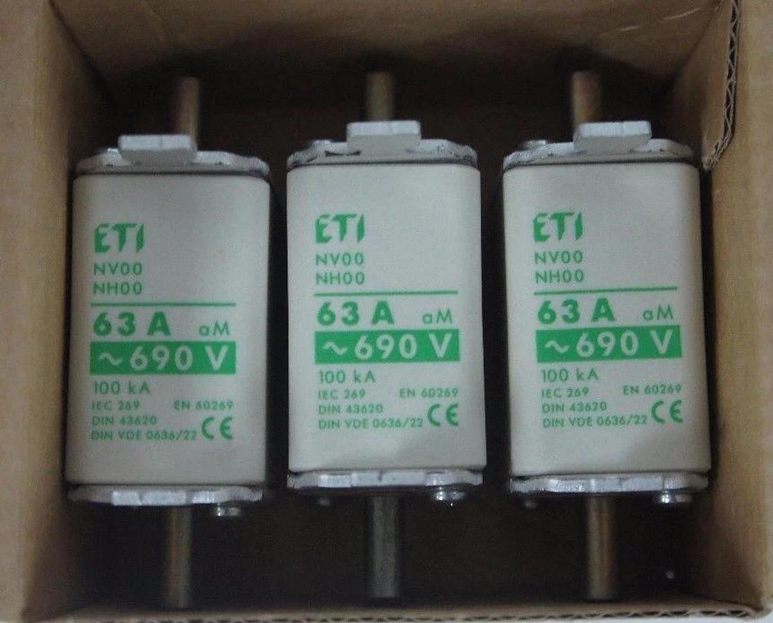 Used BOX OF 3 NEW ALTECH CORP. 63NH00AM-6 MOTOR PROTECTION FUSES 36A, 660V