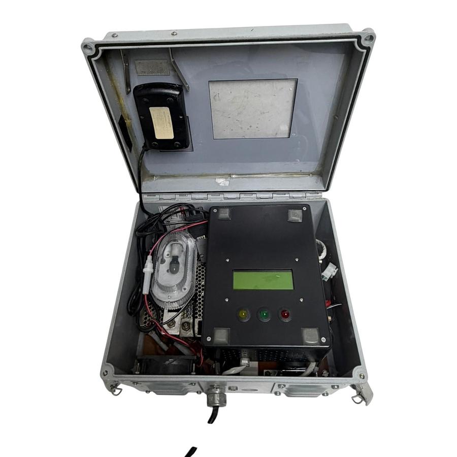 Used Hoffman A12106CHQRFGW Industrial Accountability Badge Scan Unit RF IDeas