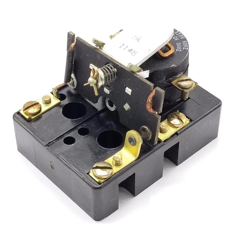 Used SQUARE D 8501-CO-3 RELAY 8501CO3, SER. A, 277VAC, 10AMP, 60HZ
