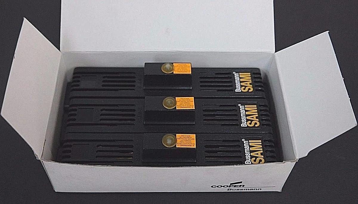 Used BOX OF 3 NEW BUSSMANN SAMI-2I FUSE COVERS SAMI2I