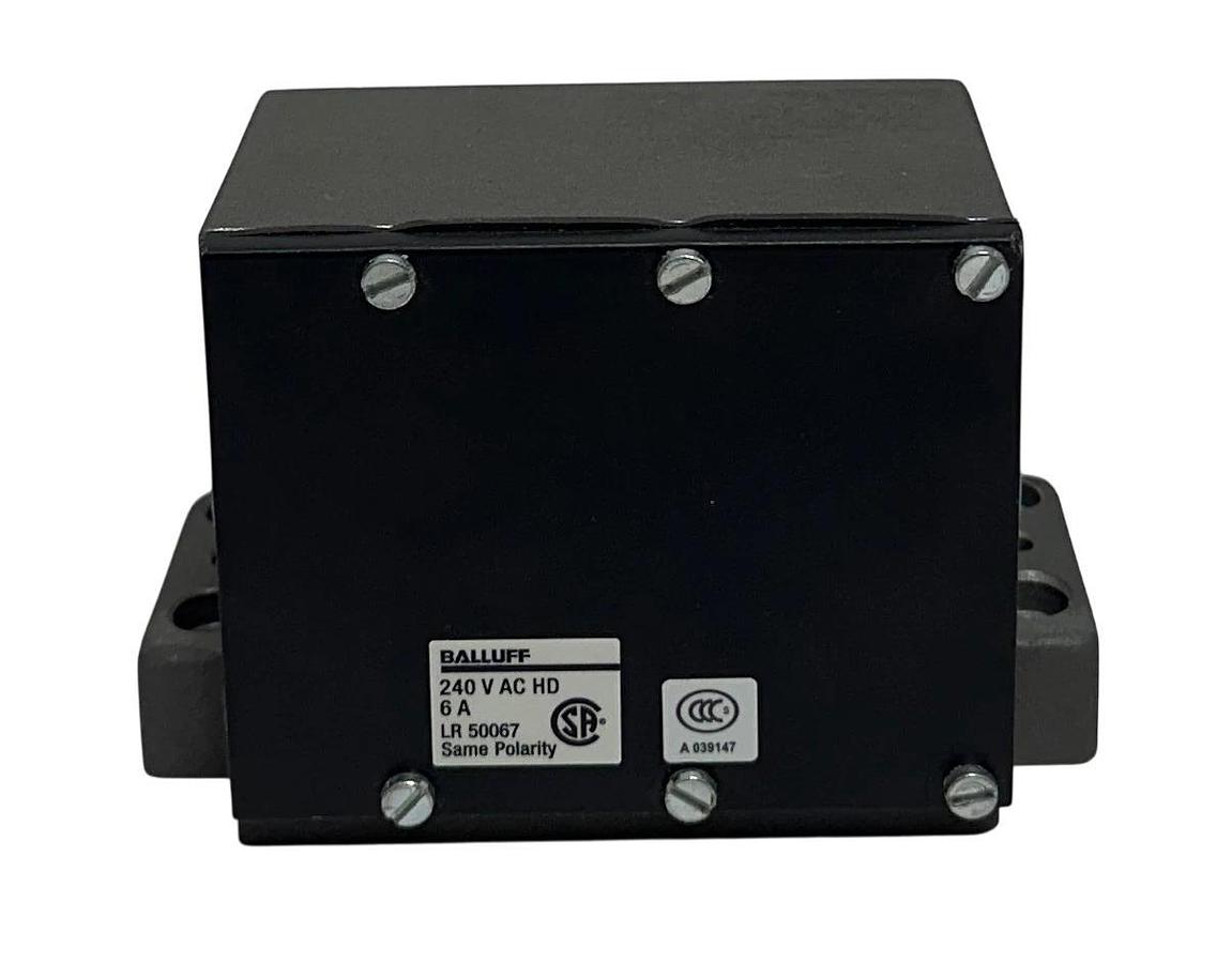 Used BALLUFF BNS 819-B06-D12-72-10 / BNS025P MECHANICAL LIMIT SWITCH 240VAC 6A USNP