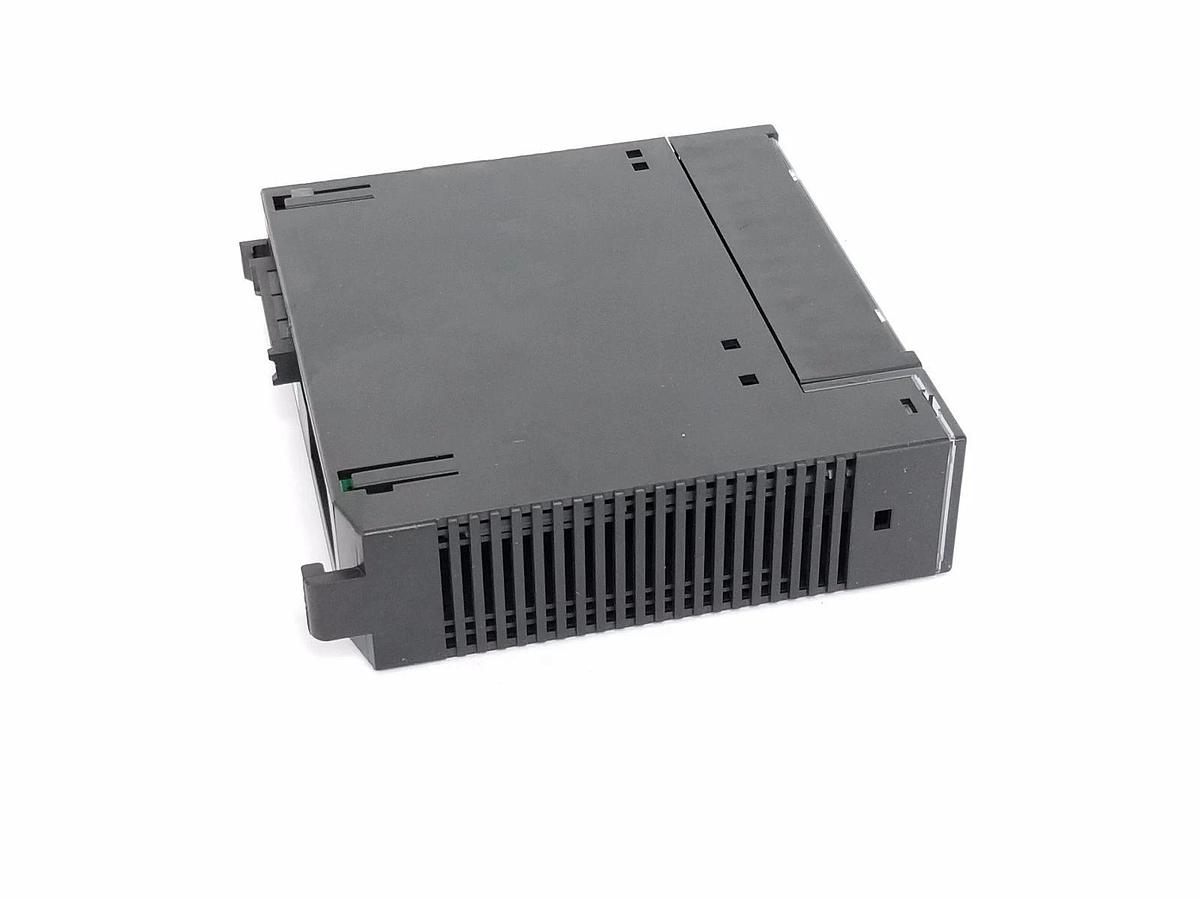 Used GE FANUC IC693MDL646C INPUT MODULE 24VDC 16PT POS/NEG FAST