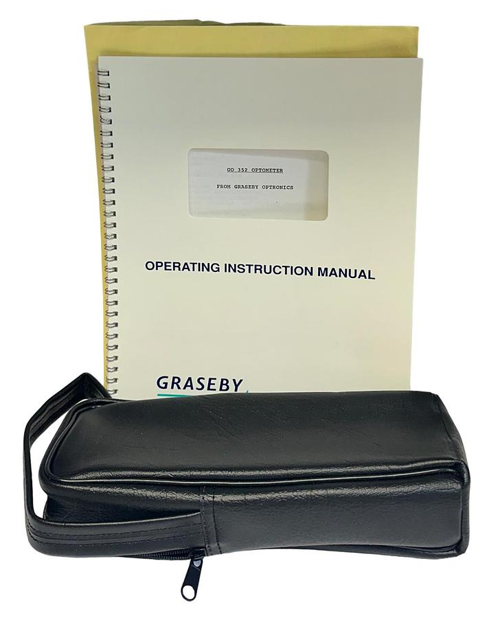 Used GRASEBY OPTRONICS GO 352 / GO352 OPTOMETER 3-1/2 DIGIT LCD DISPLAY W/ CASE NSMP