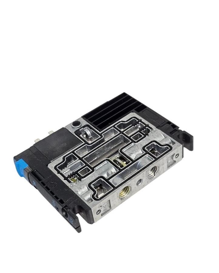 Used NIB FESTO CPV10-M1H-5LS-M7 AIR SOLENOID VALVE MAT. NR. 161414 SERIE: D902