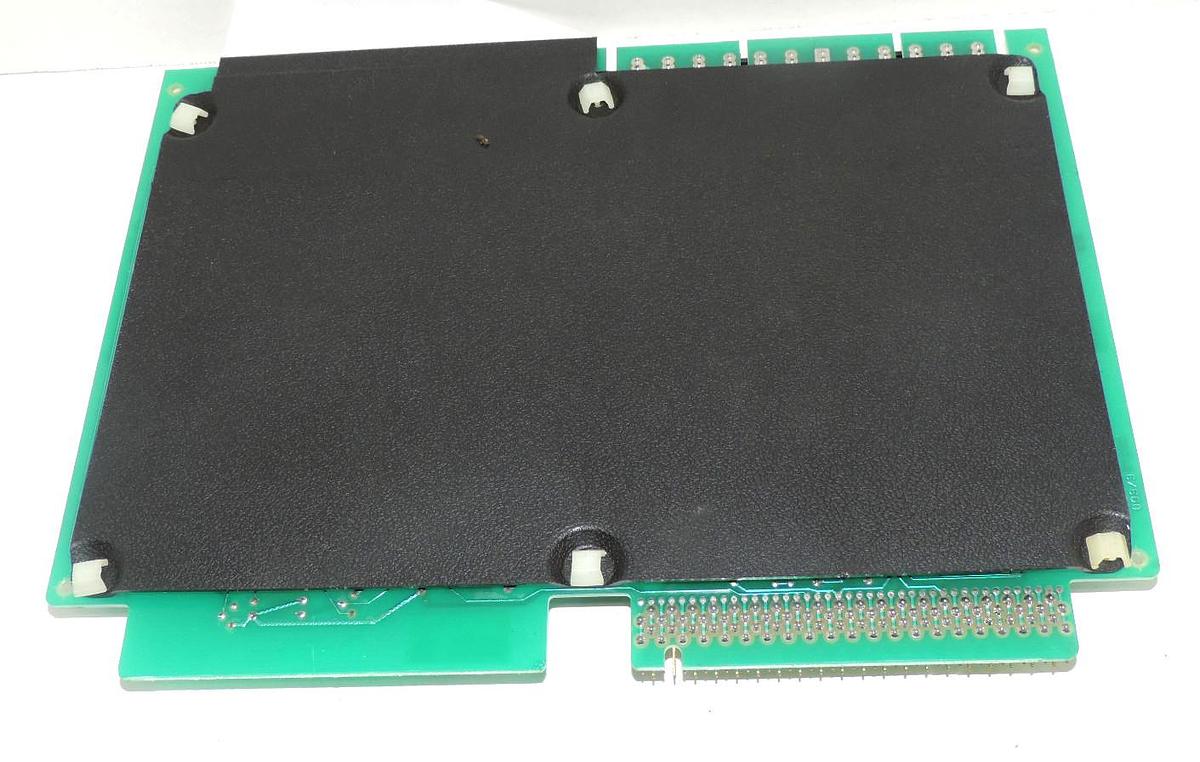 Used GE FANUC IC600YB908B OUTPUT BOARD 24VDC, 2 AMP, SRCE OUT