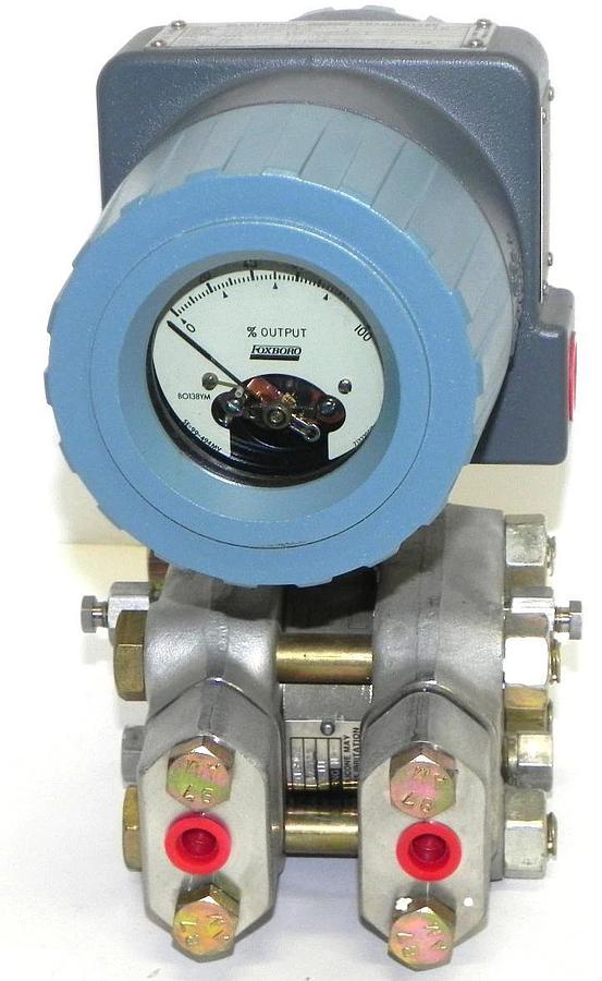 Used NIB FOXBORO ELECTRONIC 823DP-I3S1NH1-A TRANSMITTER W/ B0139CZ PRESSURE SWITCH