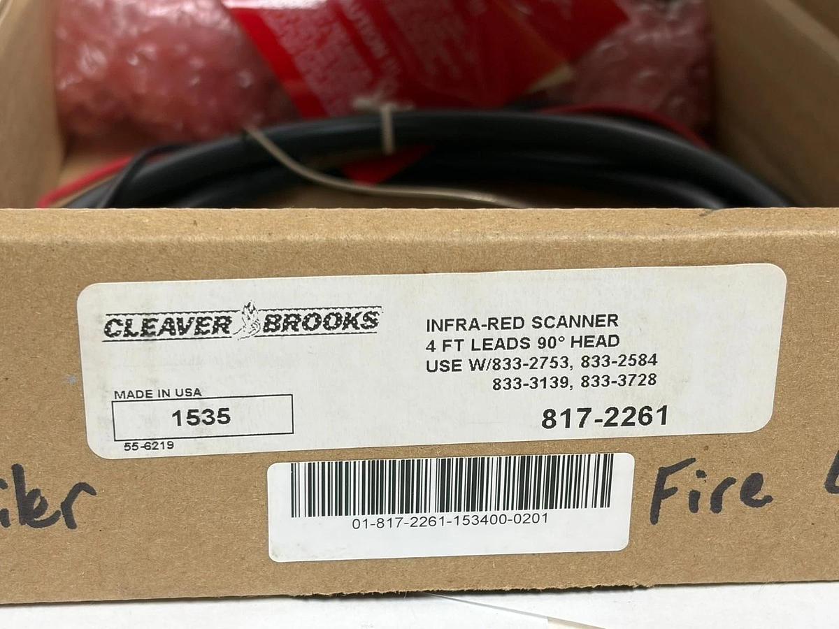 New Cleaver-Brooks 817-2261 Infrared Flame Scanner 4 Ft Leads 90° Fireye Box