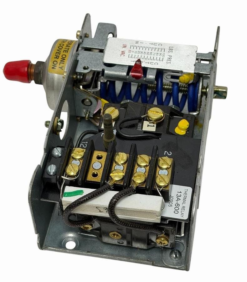 Used NIB JOHNSON CONTROLS P29NC-2C LOW PRESSURE CUTOUT CONTROL RANGE 20'' P29NC2C
