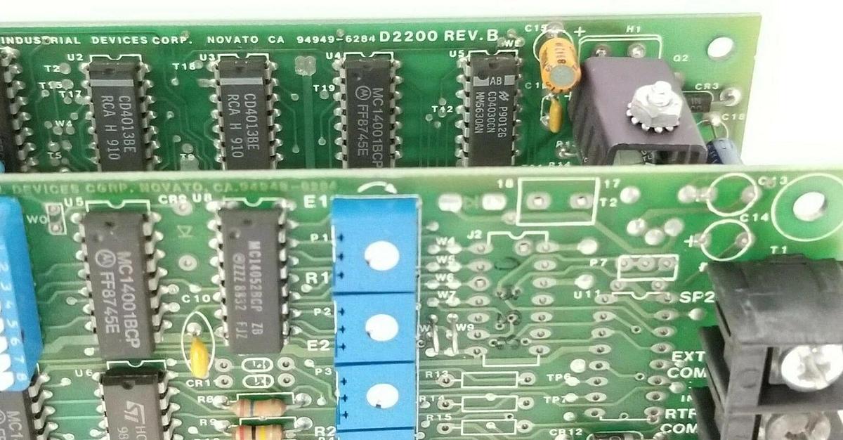 Used INDUSTRIAL DEVICES CORP. D2200 CONTROL BOARD REV. B W/ VS-001A BOARD REV. F