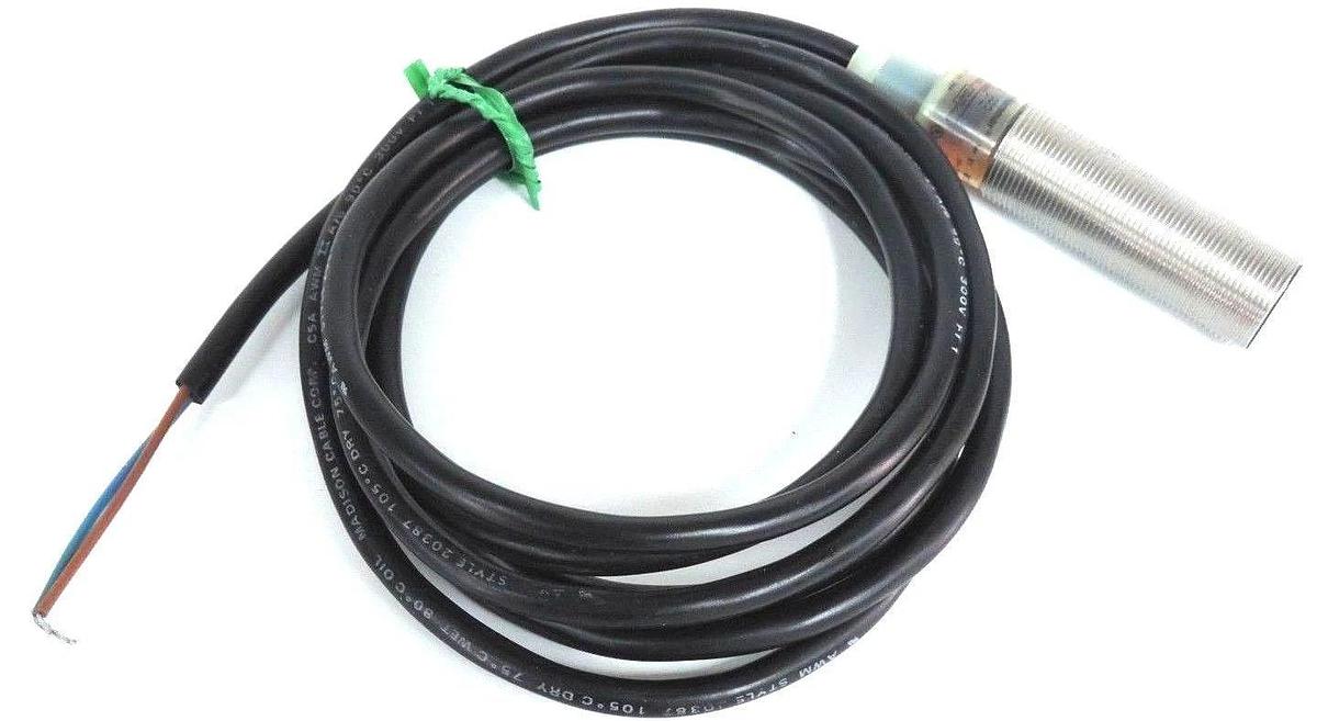NEW EATON CUTLER HAMMER E57MAL18A2 TUBULAR INDUCTIVE PROXIMITY SENSOR SERIES E1