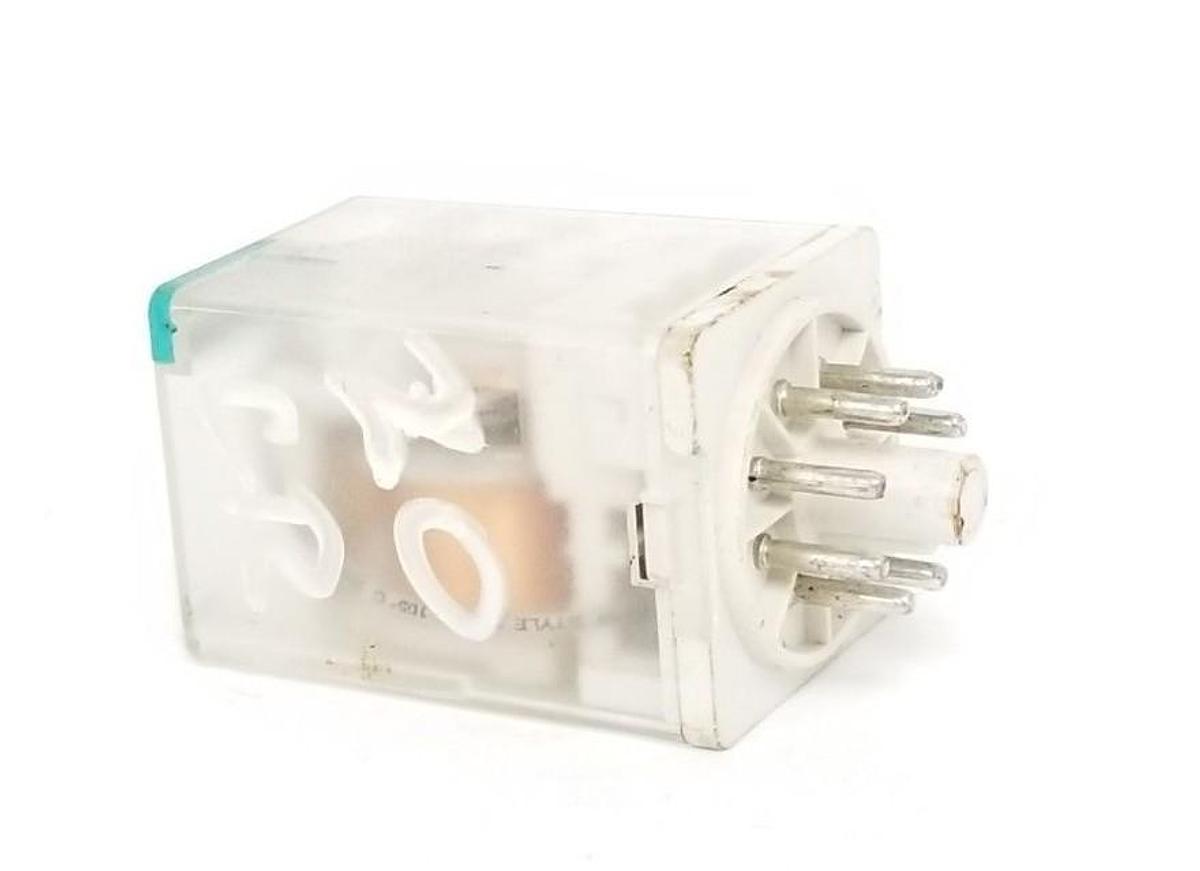 Used SQUARE D 8501KP012V53 RELAY SER. E 24VDC DPDT, 8501-KP012V53