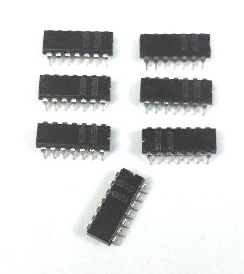 LOT OF 7 NEW GENERIC IC N8815A 14 DIP CHIPS