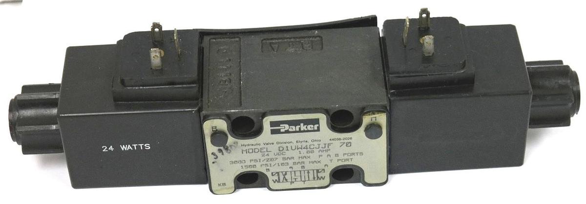 Used PARKER D1VW4CJJF 70 HYDRAULIC VALVE 24 VDC 1.00 AMP 24 WATTS COIL