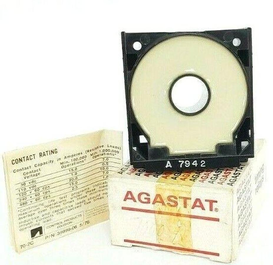 Used LOT OF 2 NIB AGASTAT 7000 SERIES RELAY SWITCHBLOCK AND COIL ASSEMBLIES 7000-A