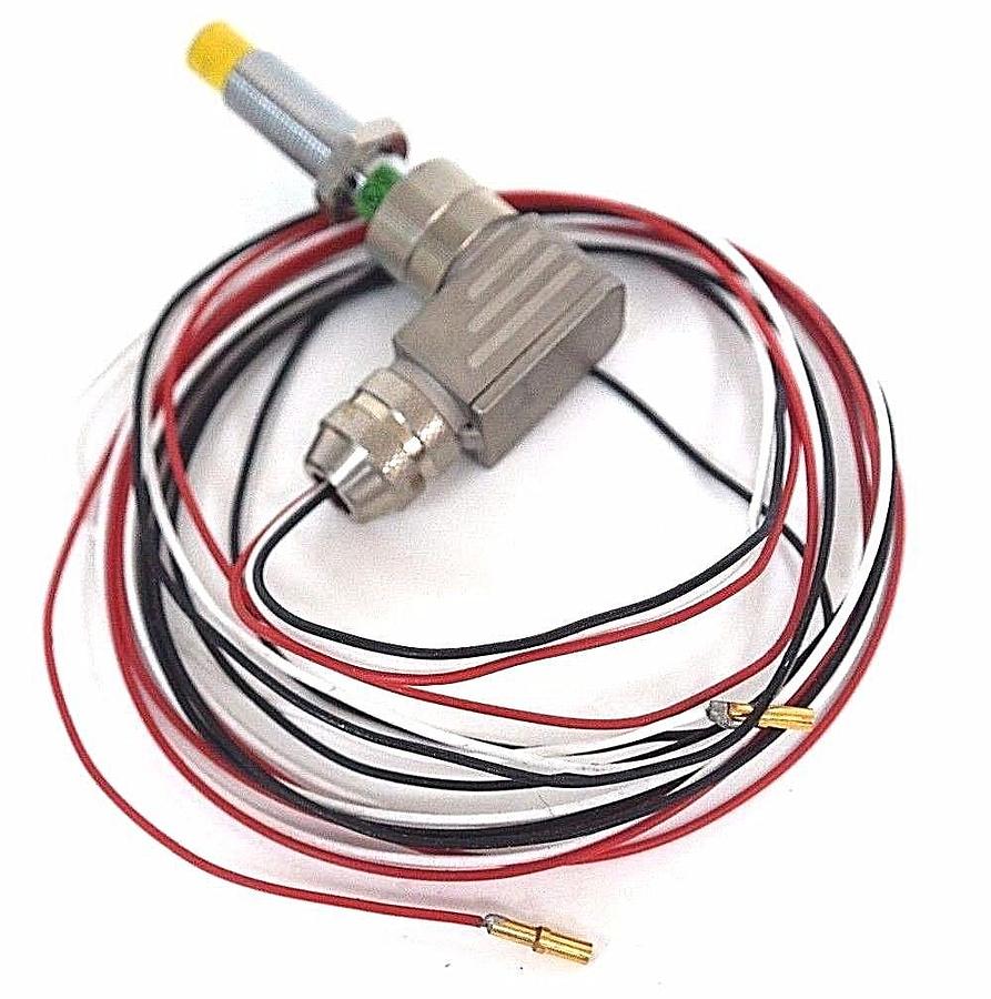 Used NEW TURCK NI8U-M12-AP6X-H1141 PROXIMITY SENSOR W/ WIRE & 90 DEG. HOUSING