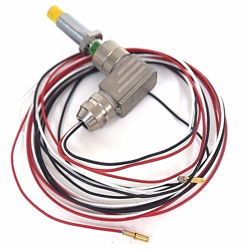 Used NEW TURCK NI8U-M12-AP6X-H1141 PROXIMITY SENSOR W/ WIRE & 90 DEG. HOUSING