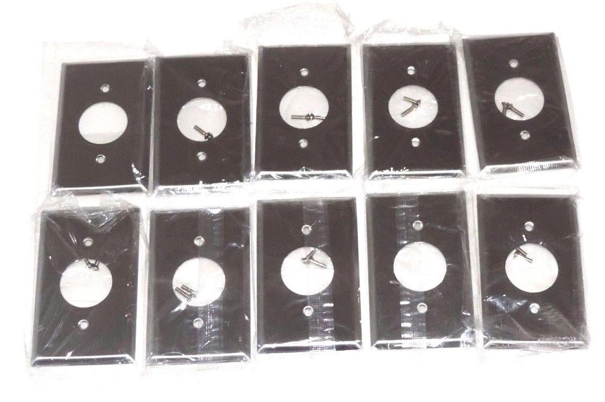 Used LOT OF 10 NEW MULBERRY 97091 - 11/06 SINGLE RECEPTACLE OUTLETS M#2/187