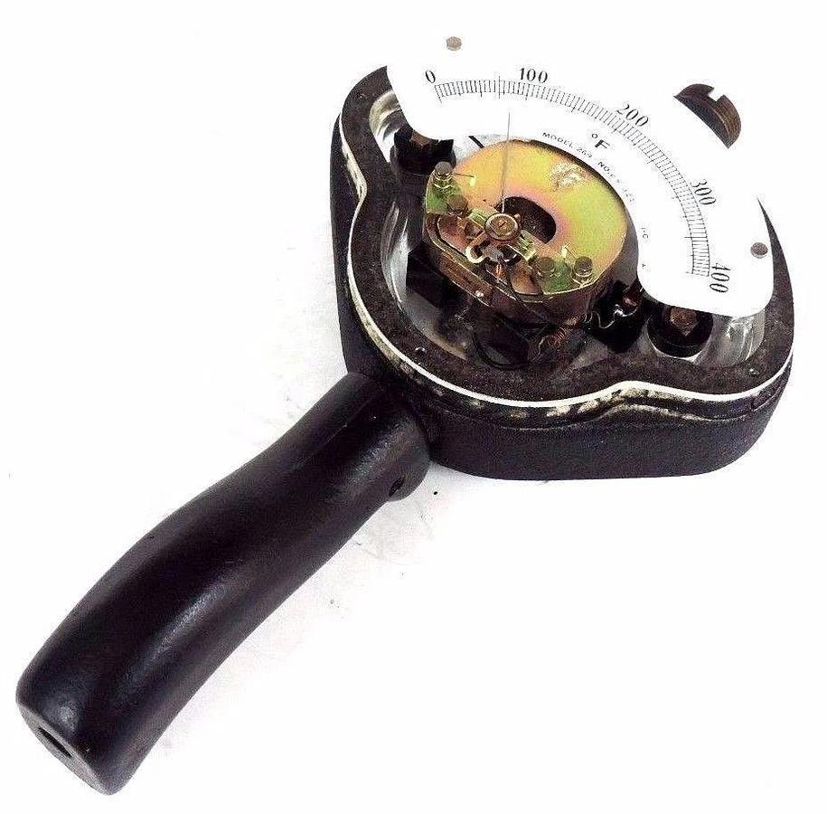 Used PYRO 269 PYROMETER NO. 64-522 MODEL 42 ARM 304 THERMOC 64522
