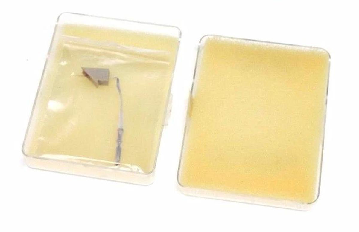 NEW WATERS P402262A CORONA DISCHARGE PIN SUB ASSEMBLY