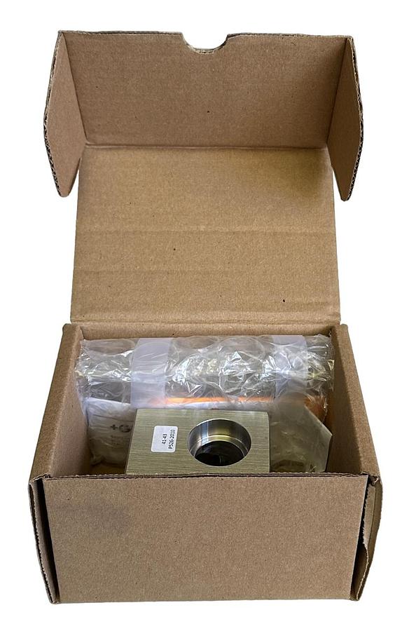 Used NEW +GF+ SIGNET P526-2010 / 198 840 503 Metalex SOCKET WELD Mini-Tap 1'' FITTING
